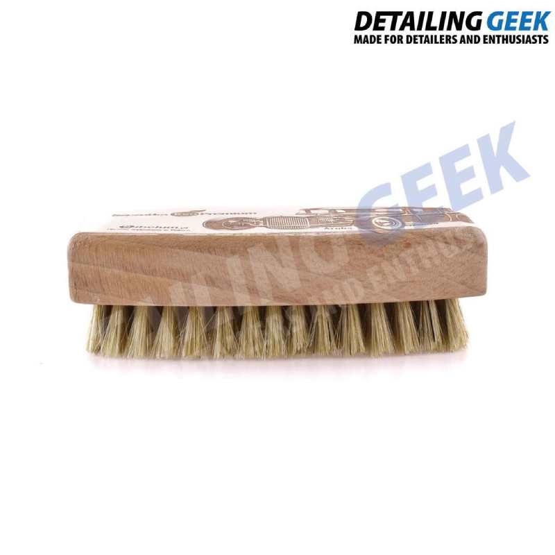 Cepillo con cerdas naturales para cuero y textiles.-Eco Premium Aruba